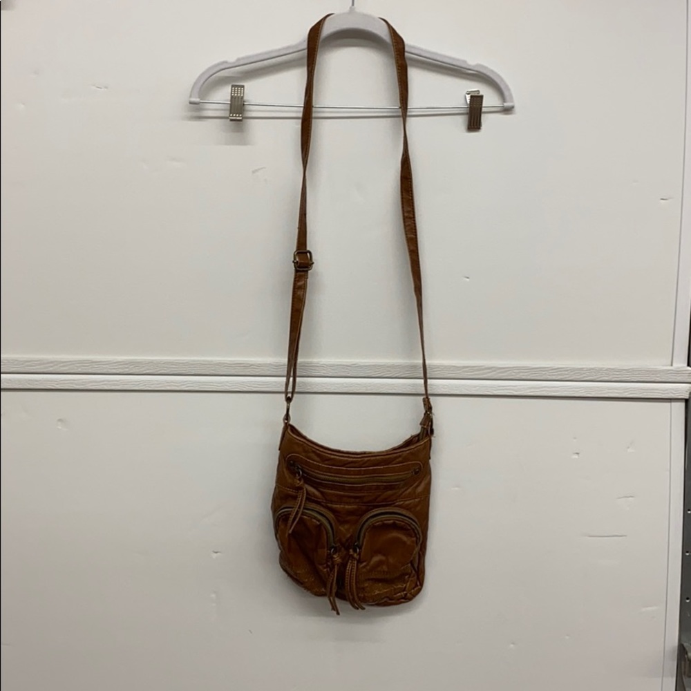 Soft leather cross body bag.